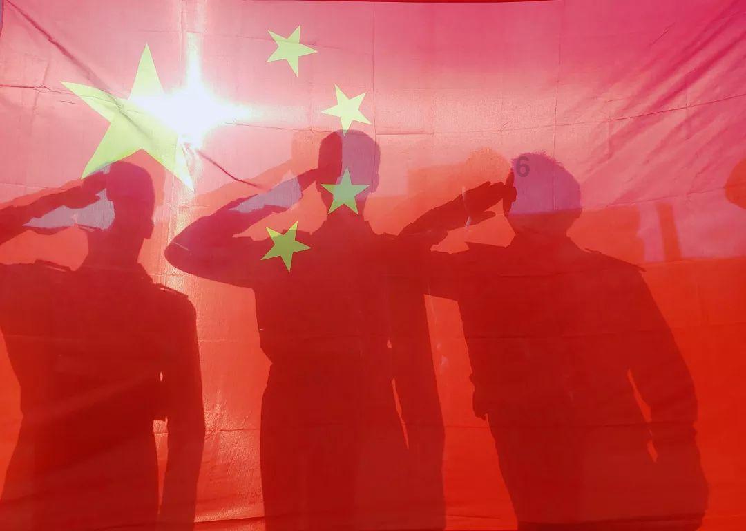 裙上繁花
