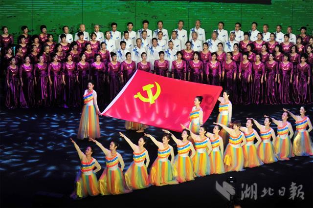 度假的时尚女孩